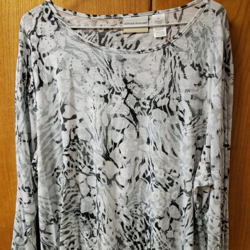 3/4 sleeves blouse